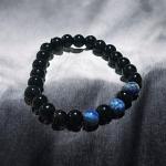 اسورة عقيق اسود بزينة بخرز من حجر لابيس لازولي